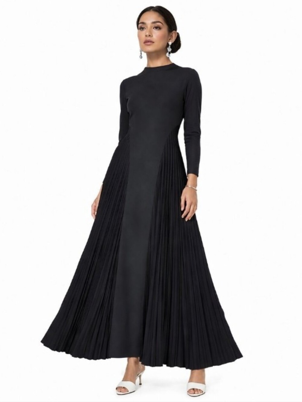 Elegant Black Pleated Long Sleeve Maxi Dress Small